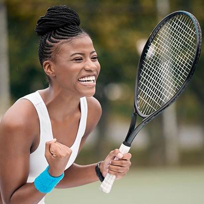 WomanPlayingTennis-410